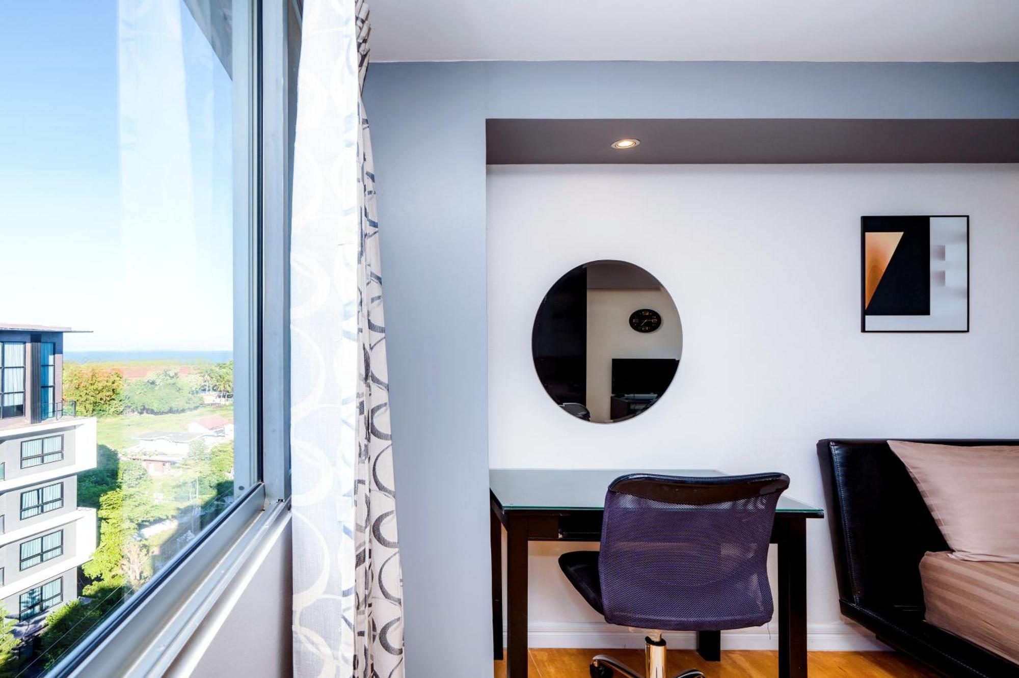 Апартаменты Hua Hin First - Happy Rent Экстерьер фото
