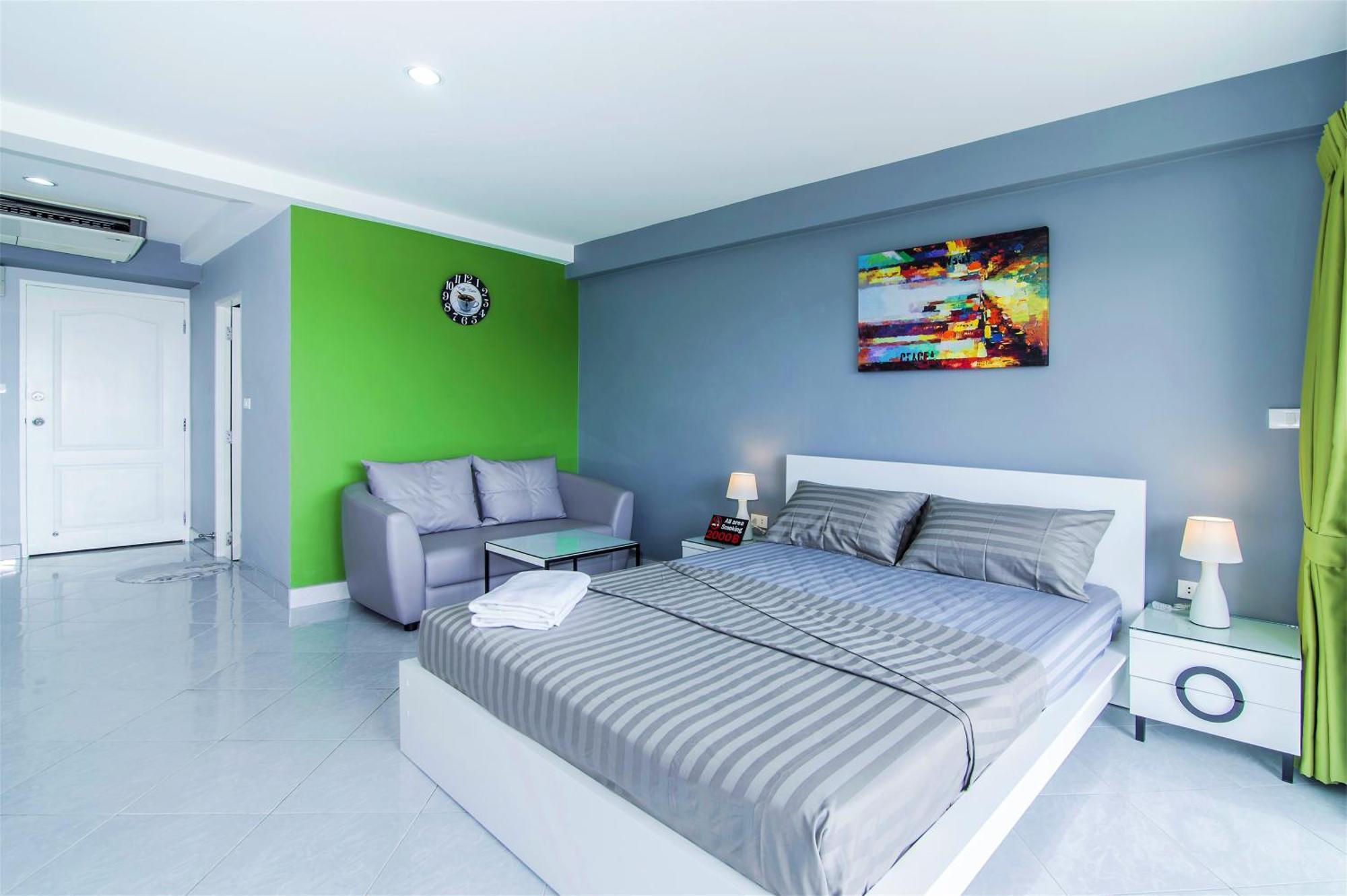 Апартаменты Hua Hin First - Happy Rent Номер фото
