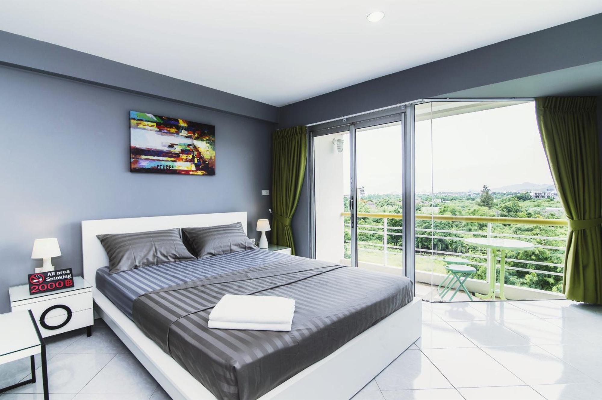 Апартаменты Hua Hin First - Happy Rent Номер фото