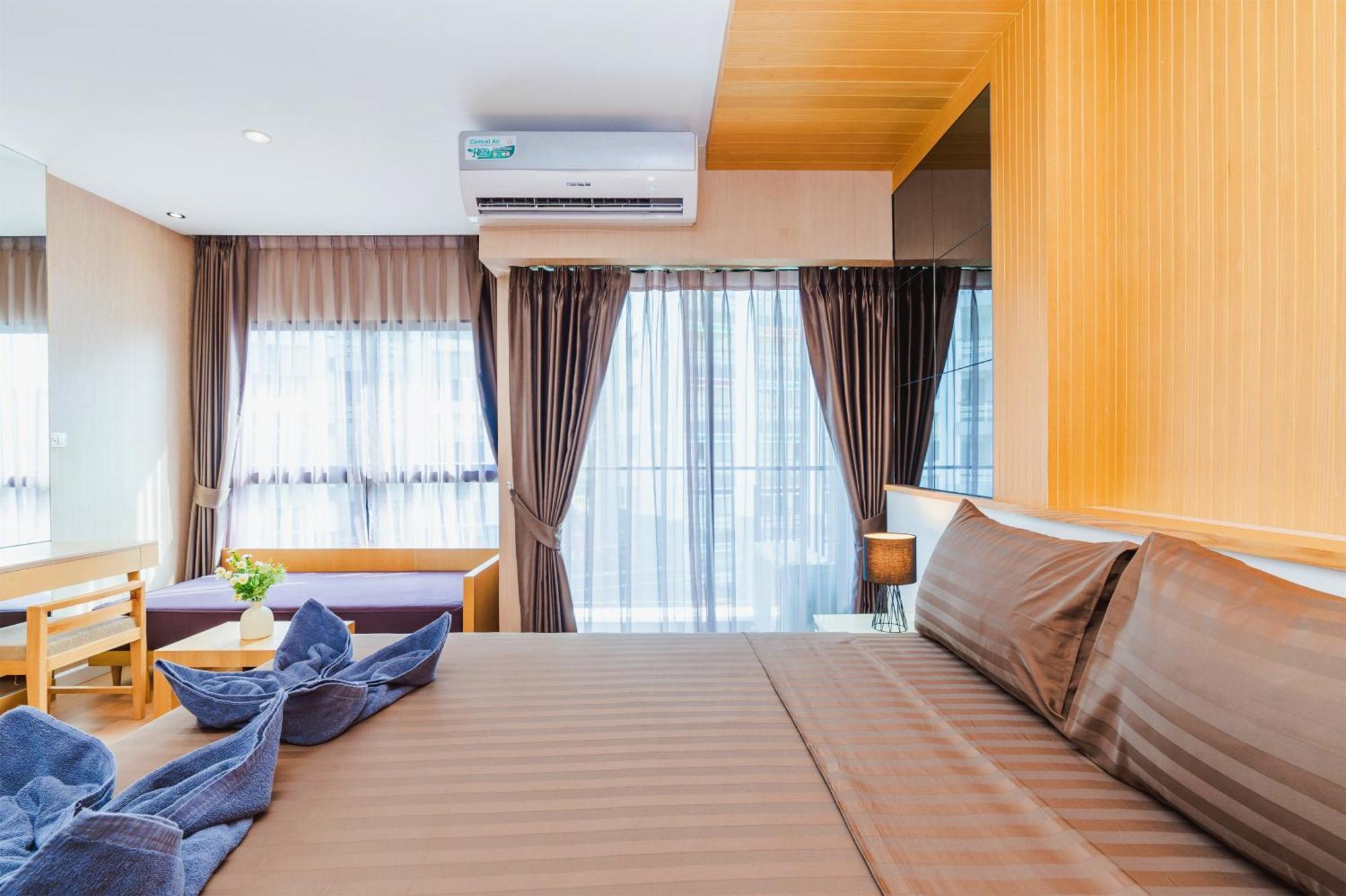 Апартаменты Hua Hin First - Happy Rent Номер фото